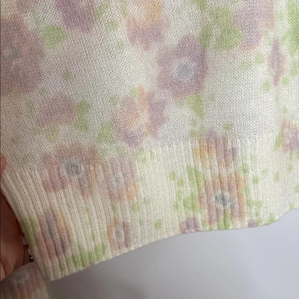 Brand New Cozy Mohair and Wool Blend Sweater - Picture 5 of 5